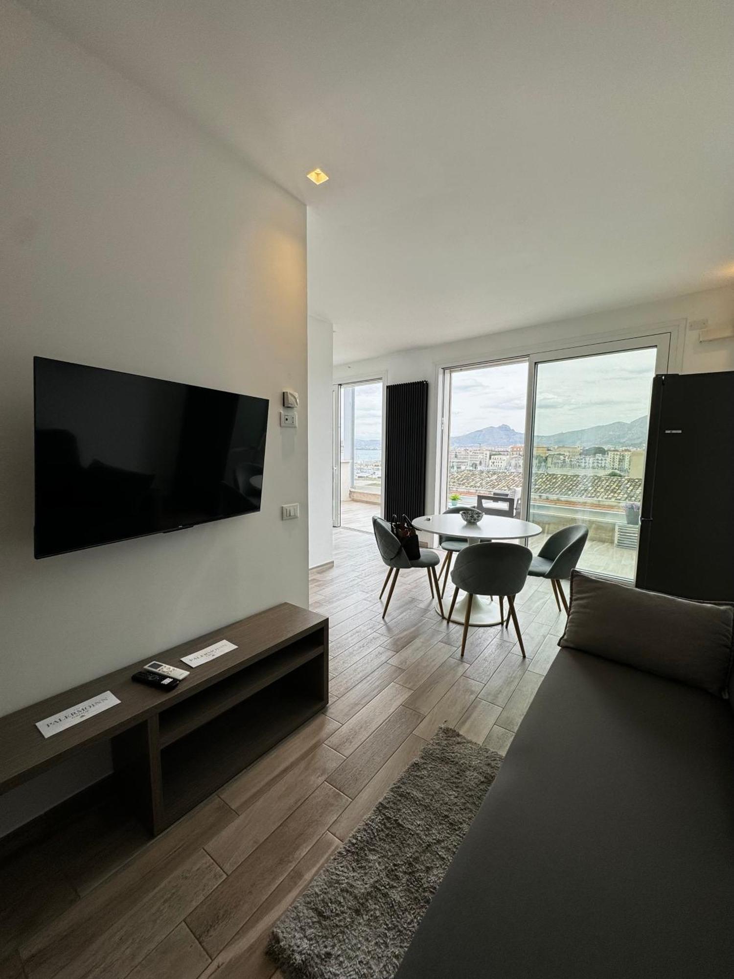 Palermo Inn Marina Exclusive View Екстер'єр фото